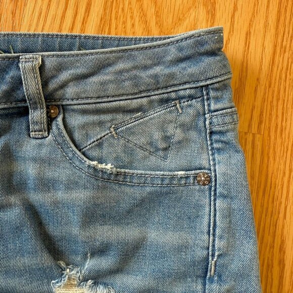 Vigoss The Jagger Distressed Jean Shorts Size 26 XS Cut Off Raw Hem Denim Short - Picture 6 of 10